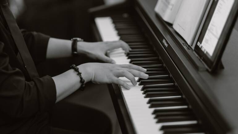 Convocatoria de una plaza para profesor de Piano para el curso 2025-2026